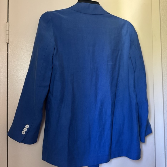 Zara Blue Double Blazer 
Minor flaws on left arm - Picture 4 of 5